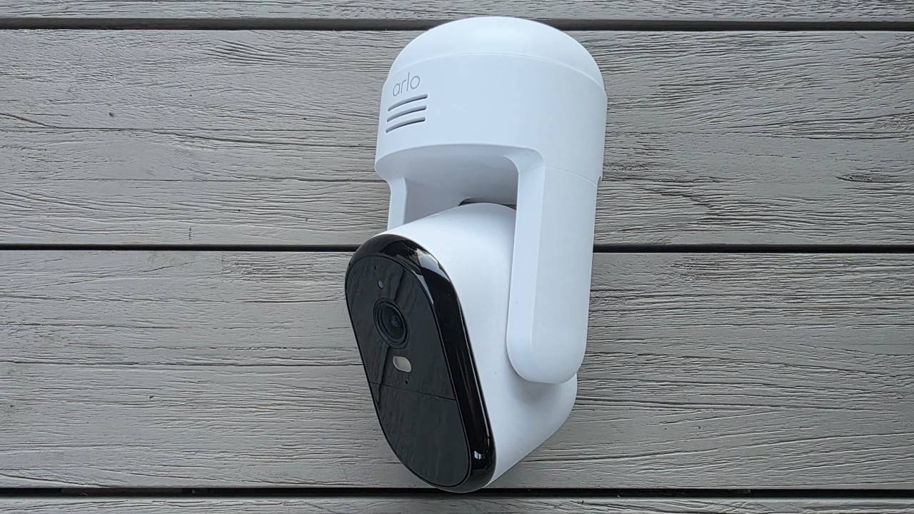 Arlo Essential 3 2K Pan-Tilt Security Camera