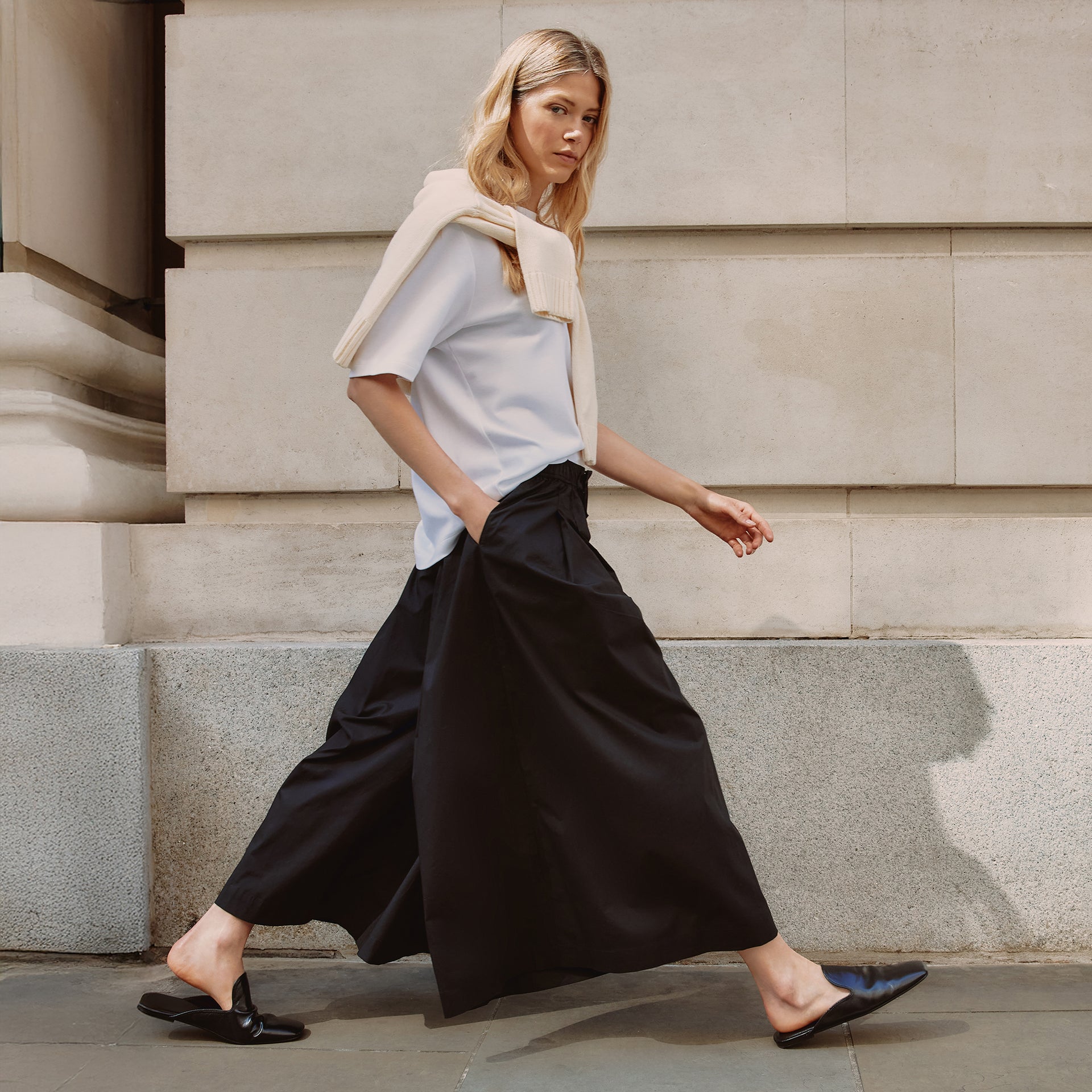 Black Cotton Wide Culottes - Black / 8