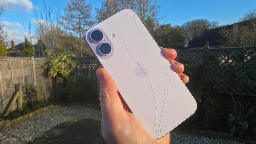 an image of a cracked iPhone 17