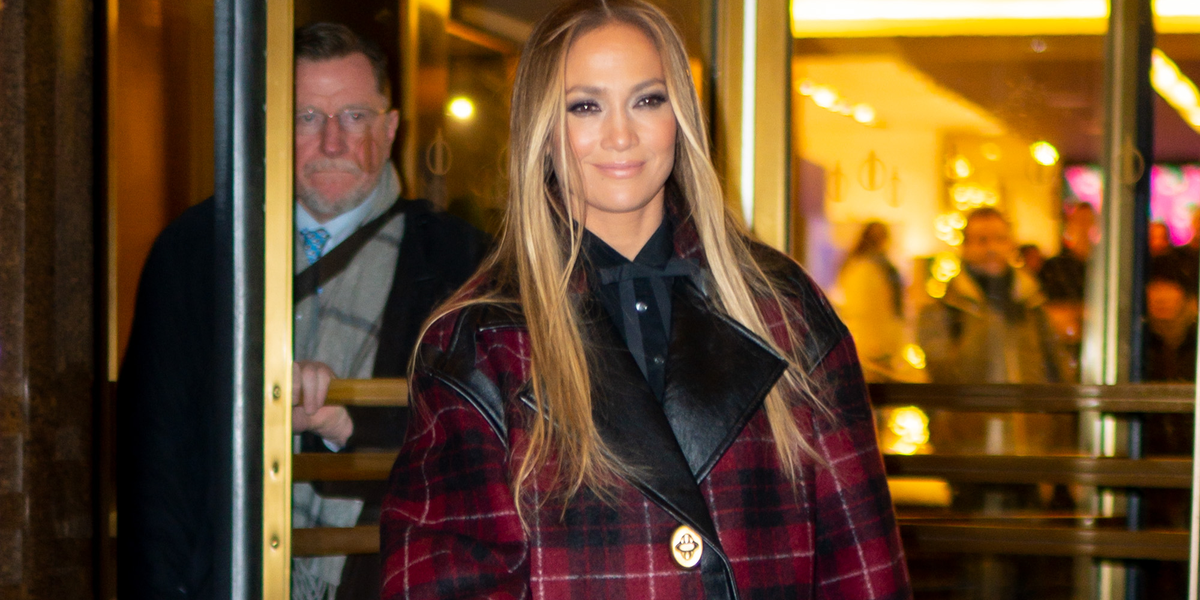 Jennifer Lopez wore an entirely tartan outfit and we're obsessed ...