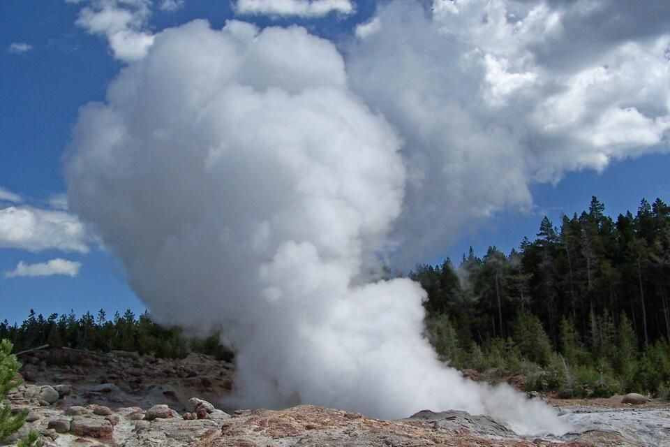 Steamboat Geyser