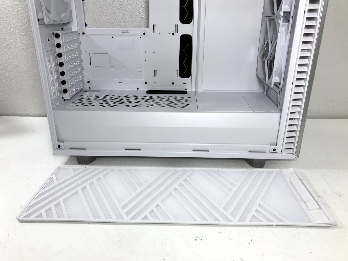 Fractal Design Define 7 Chassis Review: Versatility and Refinement
