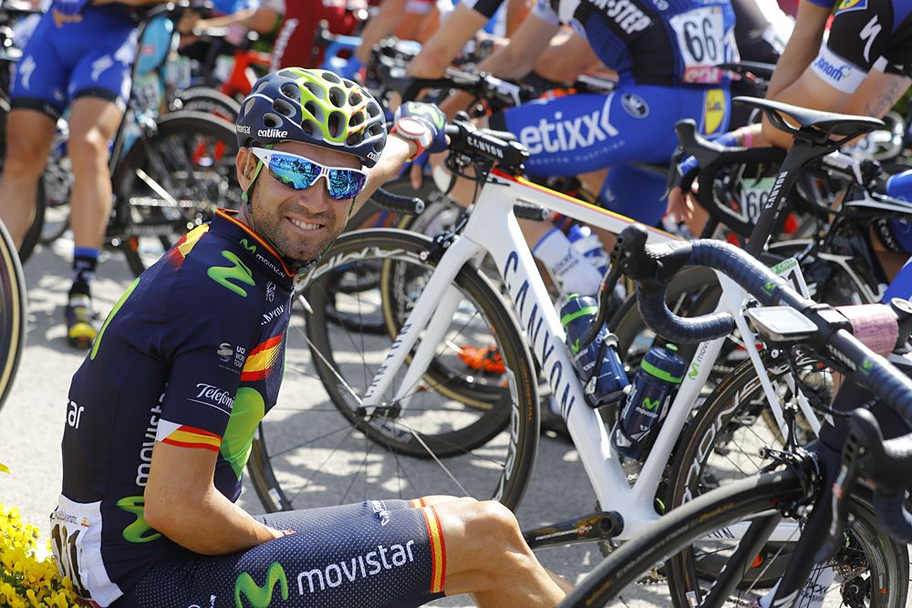 Alejandro Valverde (Movistar) waits for the start of stage 14