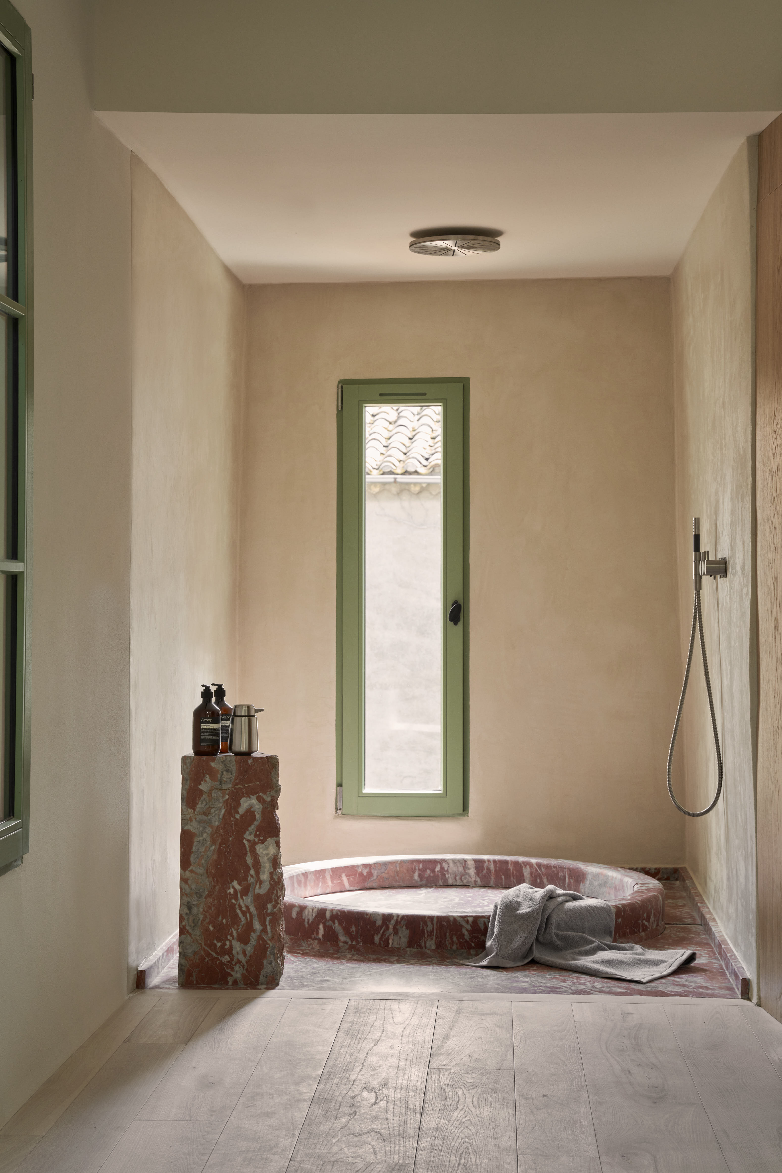 vipp guesthouse in lagrasse france