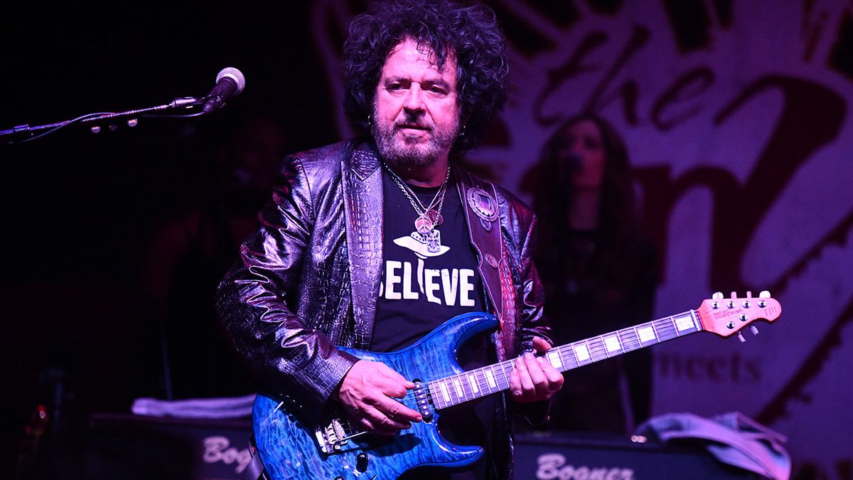 Toto’s Steve Lukather teams up with Ringo Starr for new single Run To