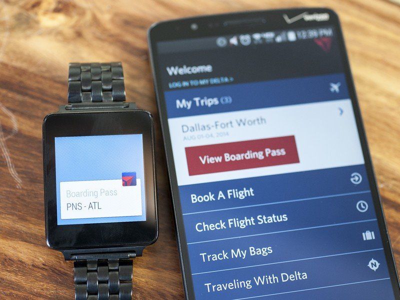 Hey, look. I have a mobile boarding pass available. On my watch.