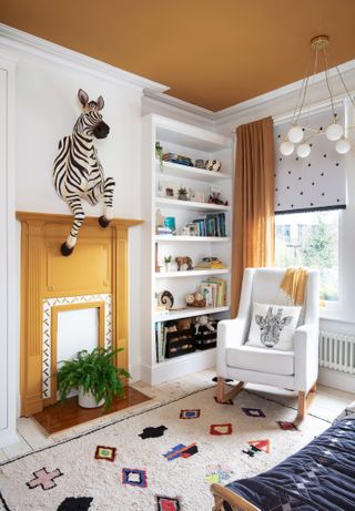 Kids' room with yellow ceiling