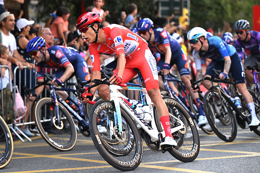 ZARAGOZA, SPAIN - AUGUST 30: Torstein Traeen of Norway and Team Bahrain - Victorious - Red Leader Jersey competes during the La Vuelta - 80th Tour of Spain 2025, Stage 8 a 163.5km stage from Monzon Templario to Zaragoza / #UCIWT / on August 30, 2025 in Zaragoza, Spain. (Photo by Dario Belingheri/Getty Images)