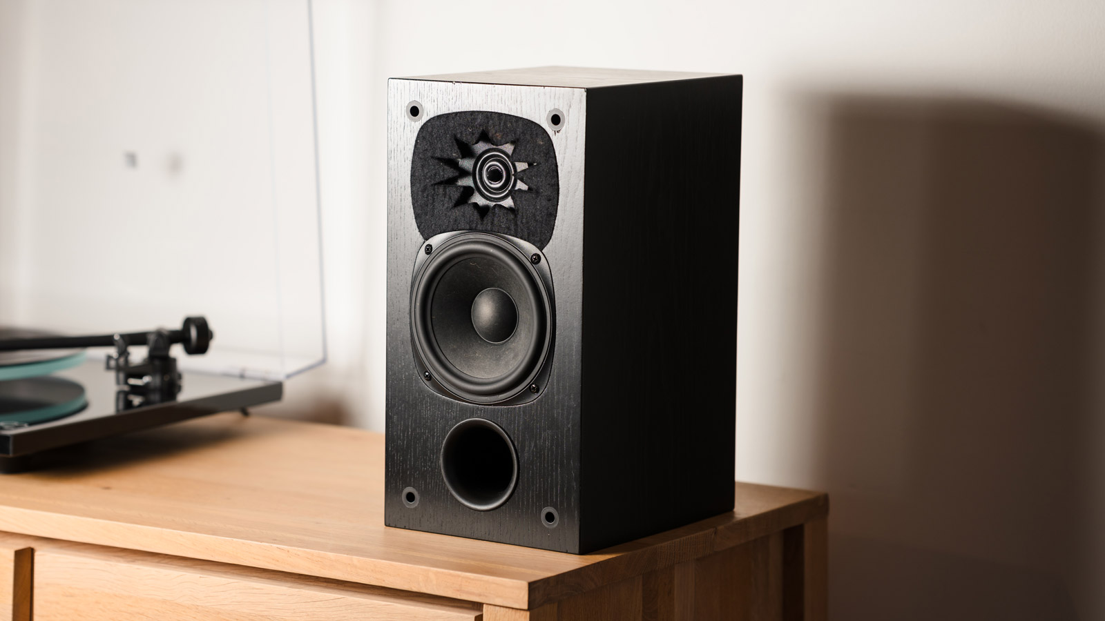 VAF Research DC-2S bookshelf speaker