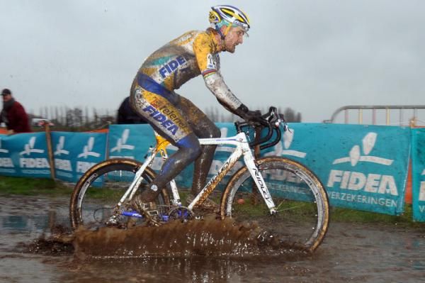 Bart Wellens (Telenet - Fidea) en route to his first podium finish of the season.