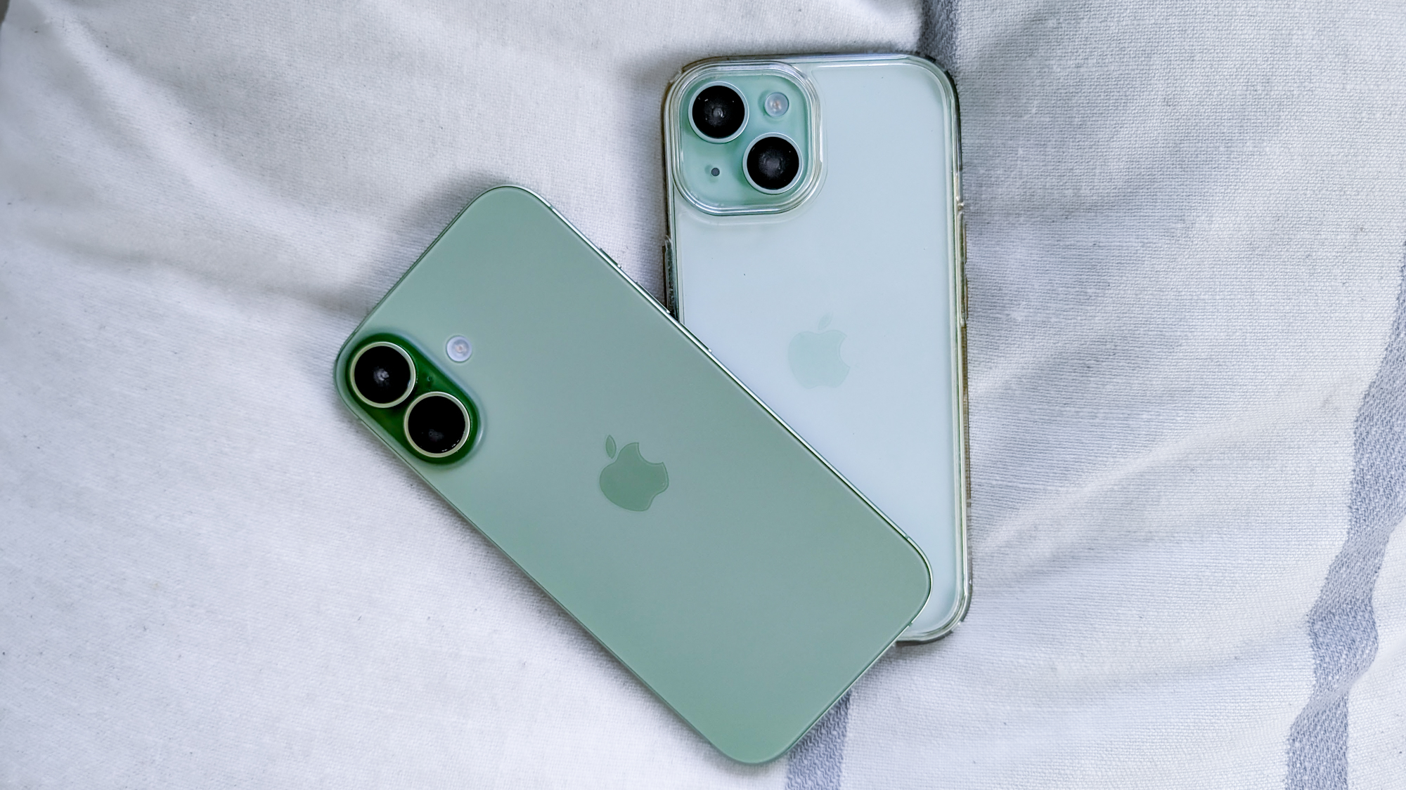 iphone 17 and iphone 15