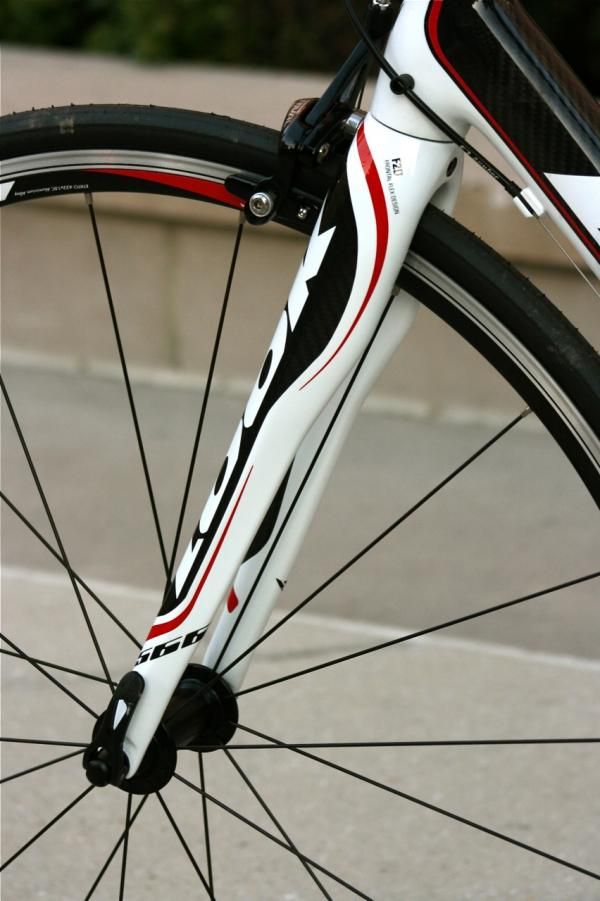 Look has been in the carbon fork business for three decades now.