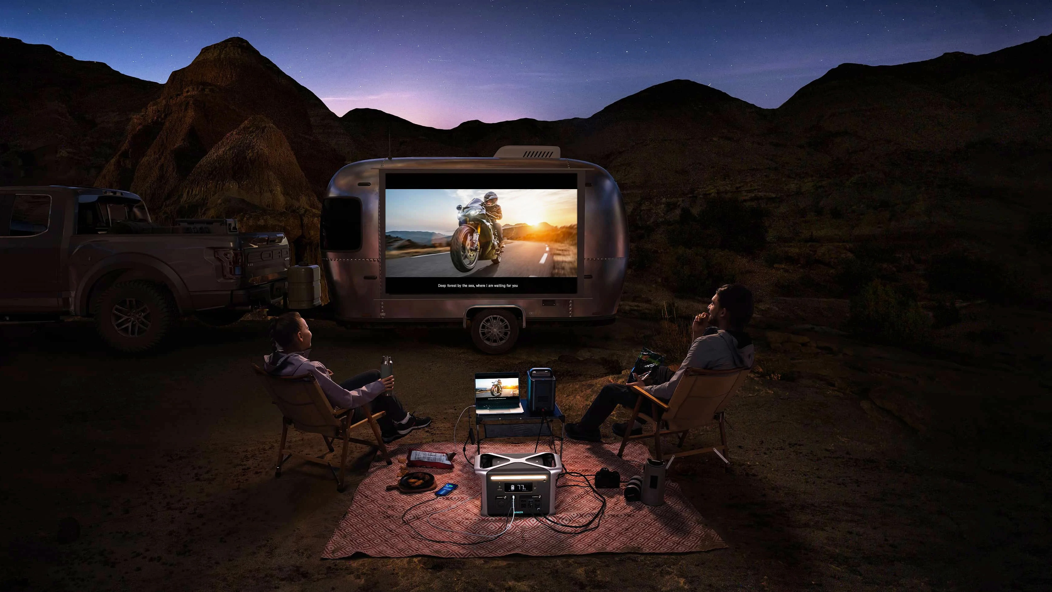 How to choose the best outdoor projector for camping?