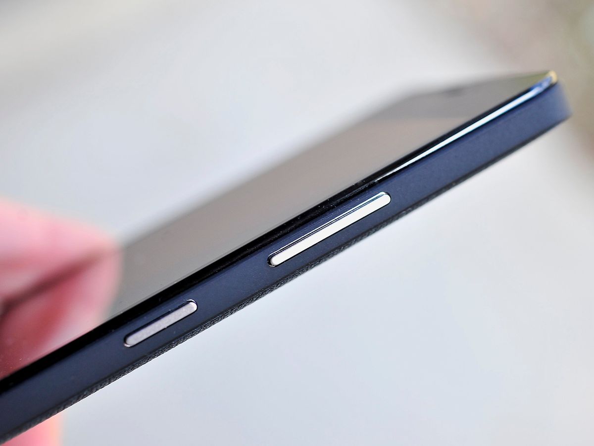 Mozo Black Rim for Lumia 950