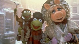 Kermit the Frog and Miss Piggy in The Muppet Christmas Carol