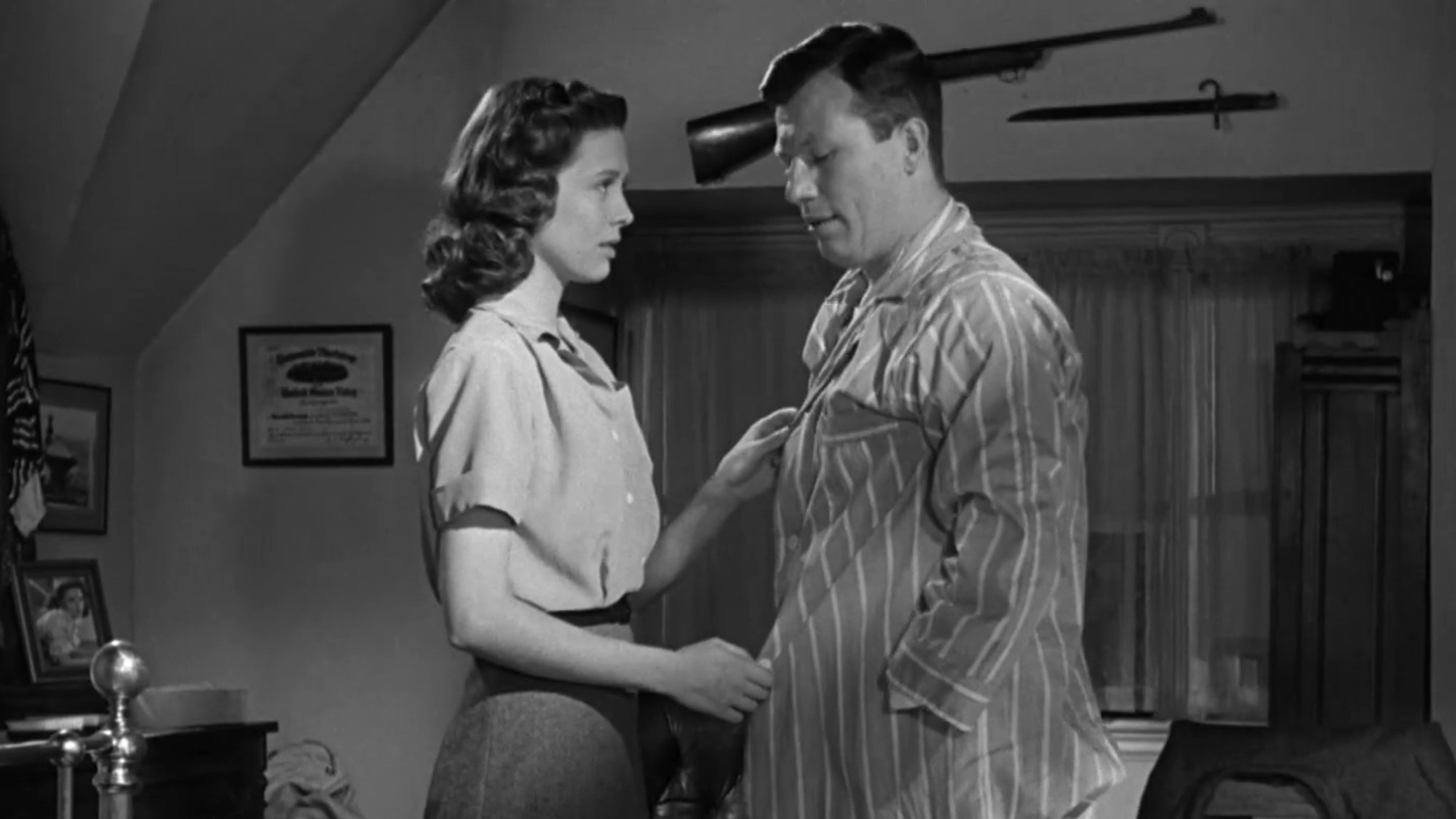 Harold Russell and Cathy O'Donnell having a heart to heart in The Best Years of Our Lives