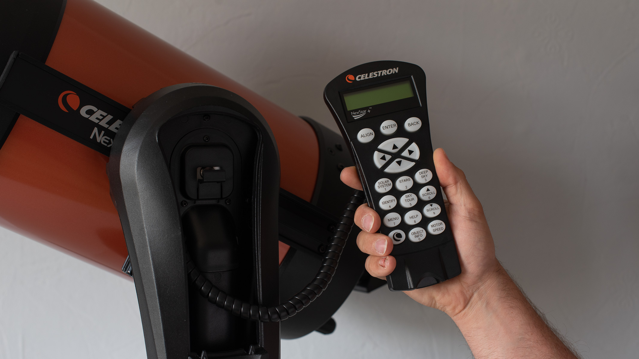 A clear view of the Celestron NexStar 8SE hand controller