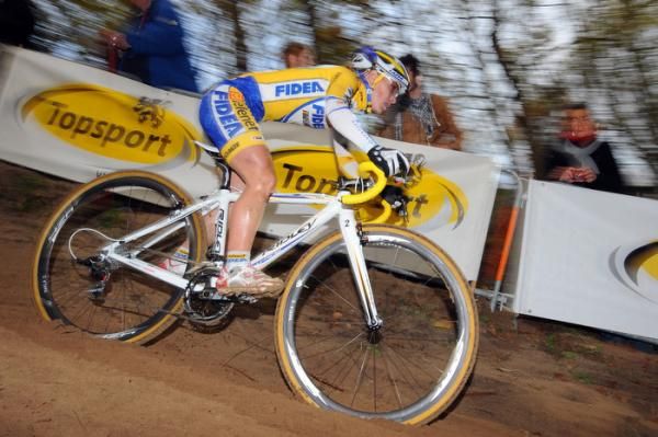 Pavla Havlikova in action in the sand