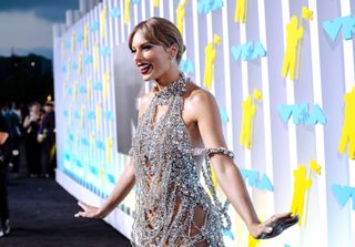 NEWARK, NEW JERSEY - AUGUST 28: Taylor Swift attends the 2022 MTV VMAs at Prudential Center on August 28, 2022 in Newark, New Jersey. (Photo by Catherine Powell/Getty Images for MTV/Paramount Global )