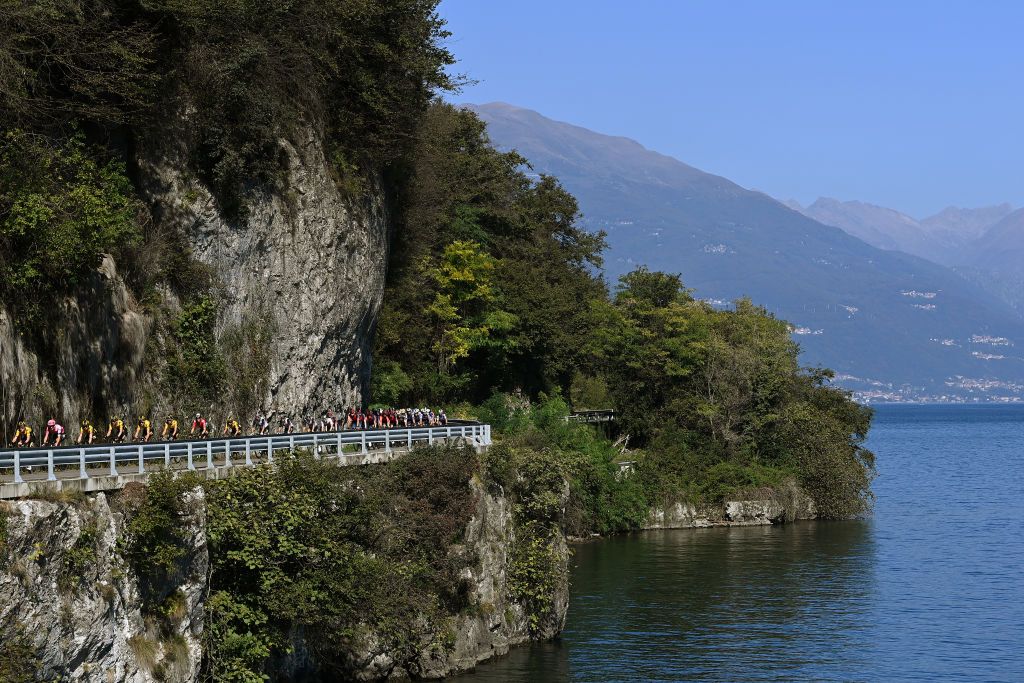 Peloton passes through a Como lake landscape