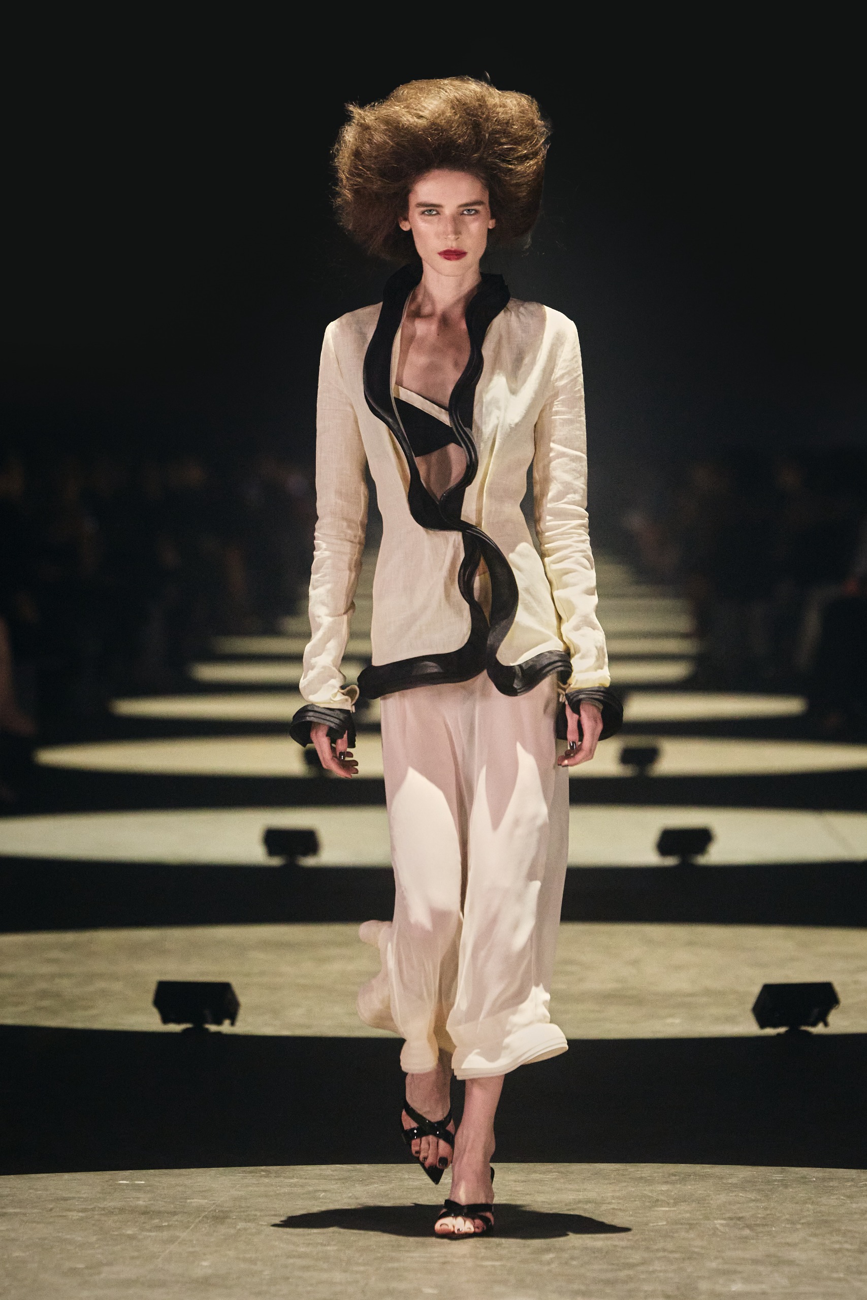 Khaite S/S 27 runway, messy bedhead trend