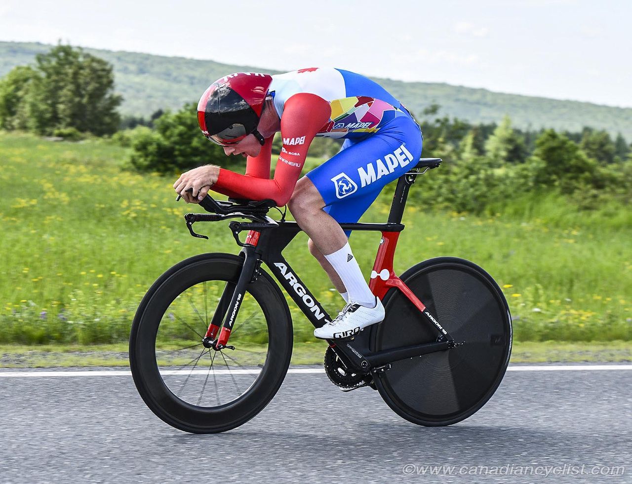 Derek Gee on his way to fourth place