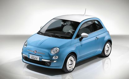 Blue Fiat vehicle