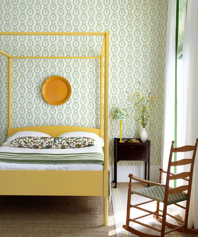 5 things in your bedroom to get rid of right now Homes & Gardens