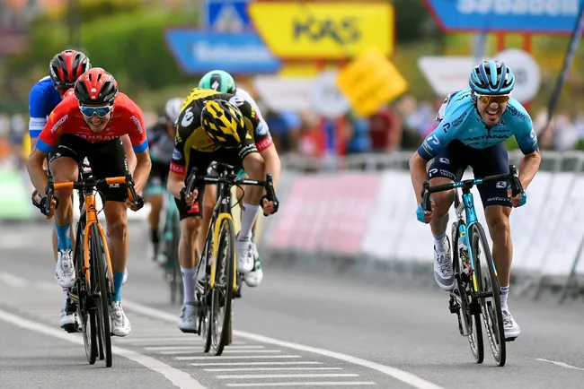 La vittoria di Ion Izagirre ad Hondarribia (foto: Getty Images)