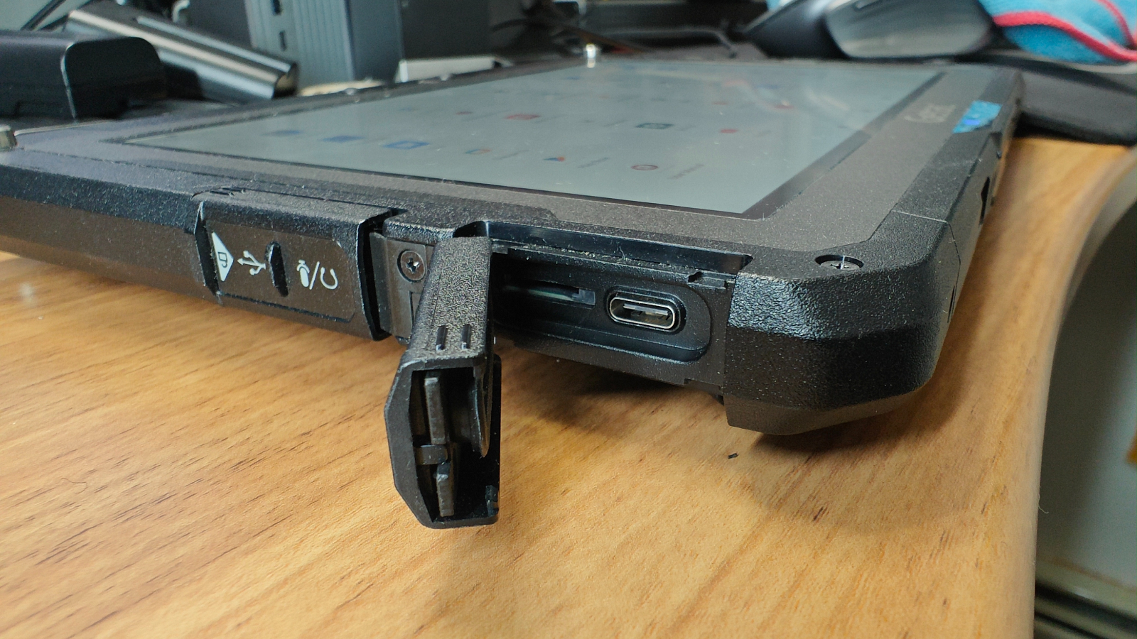 Getac ZX10 Rugged Tablet review