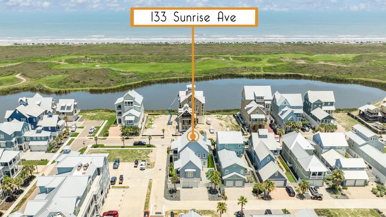 Listing images from a home in Port Aransas, Texas.
