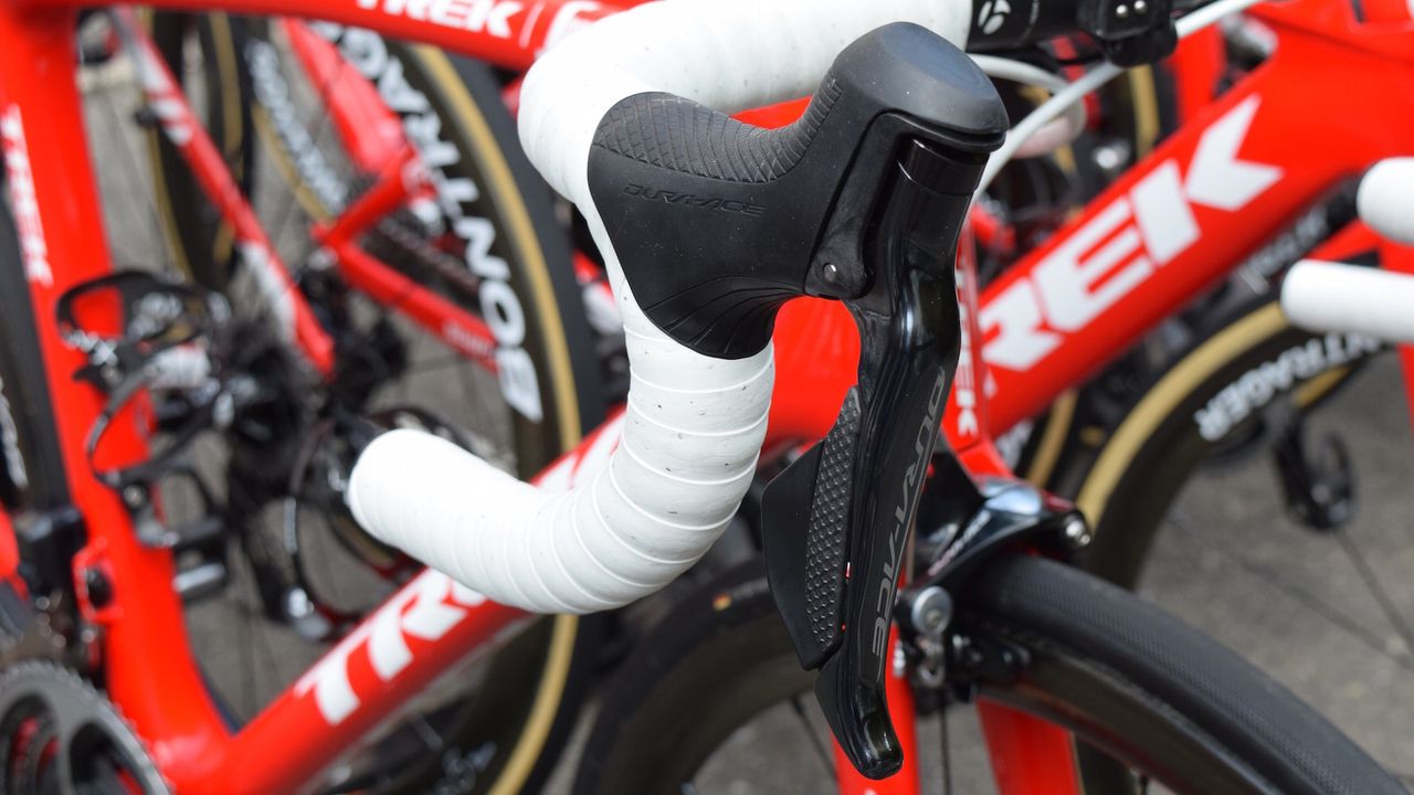 The latest Shimano Dura-Ace 9150 levers for Contador