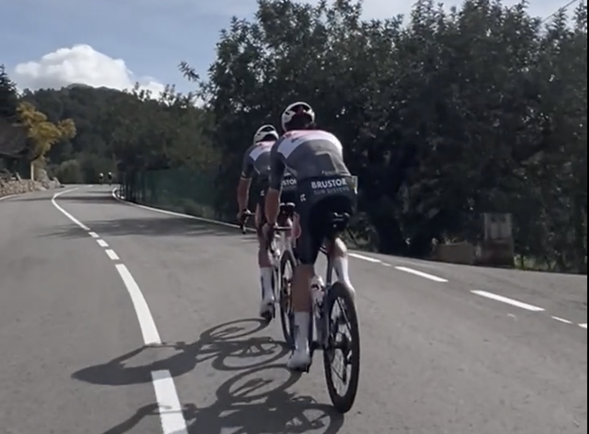 Mathieu van der Poel leads Sam Gaze as the take the Strava record