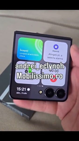 Galaxy Z Flip 7 hands-on leak