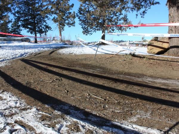 Portions of the course are actually snow-free on account of either heavy traffic or being sheltered beneath trees but they're the exception, not the norm.