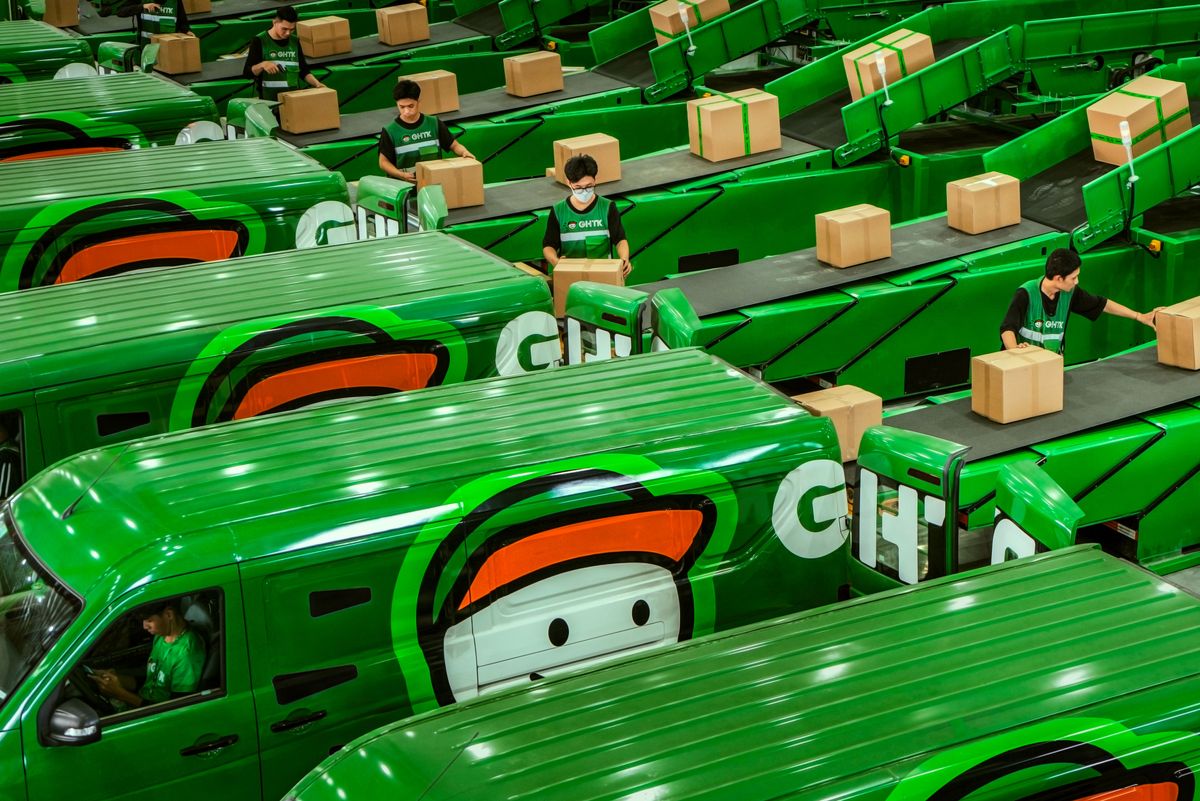 GHTK rebrand