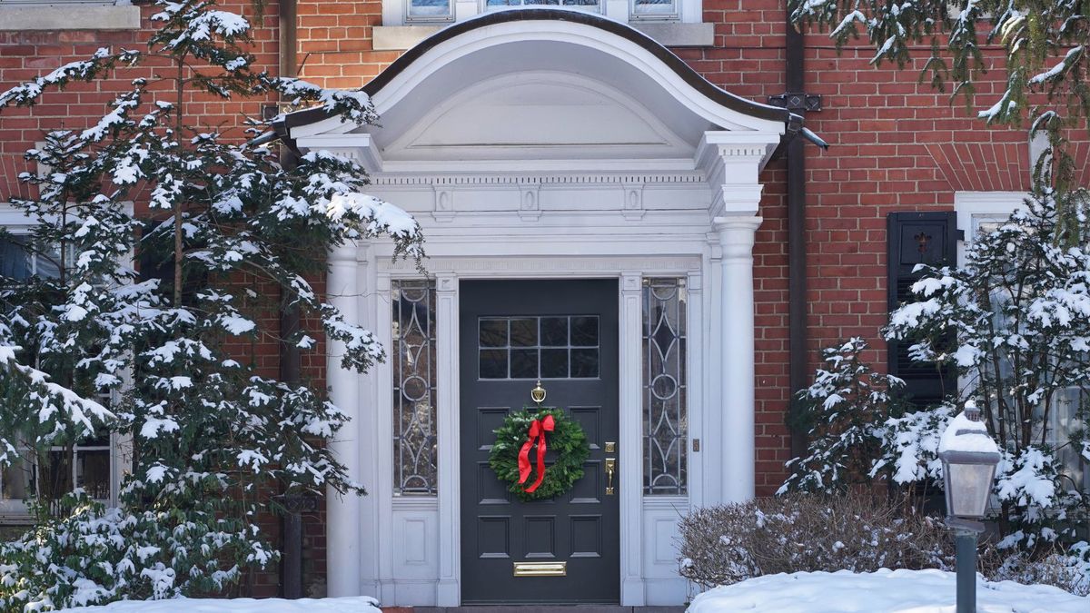 Comment garder votre couronne de Noël fraîche 