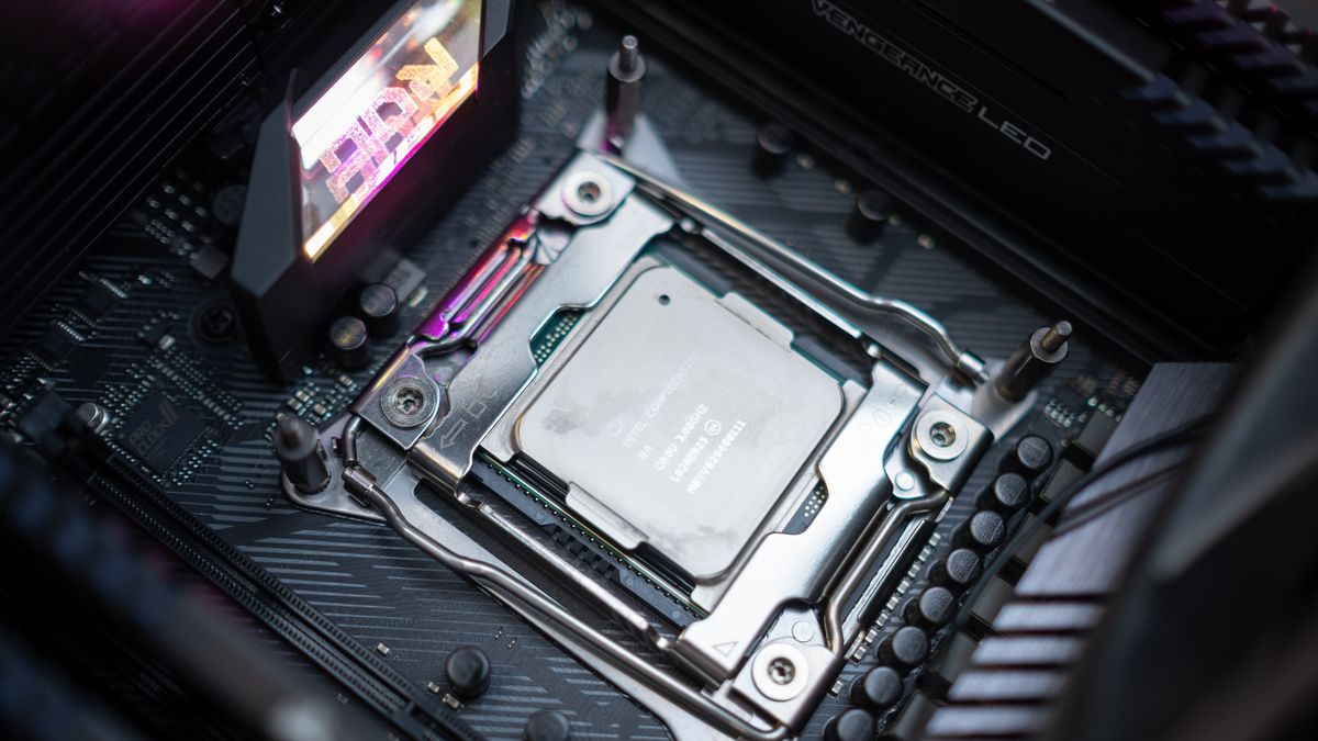 Intel debuts competitively-priced Core i9 X Series for extreme