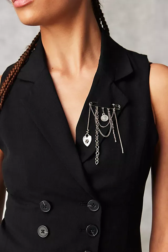 Tavi Pin
