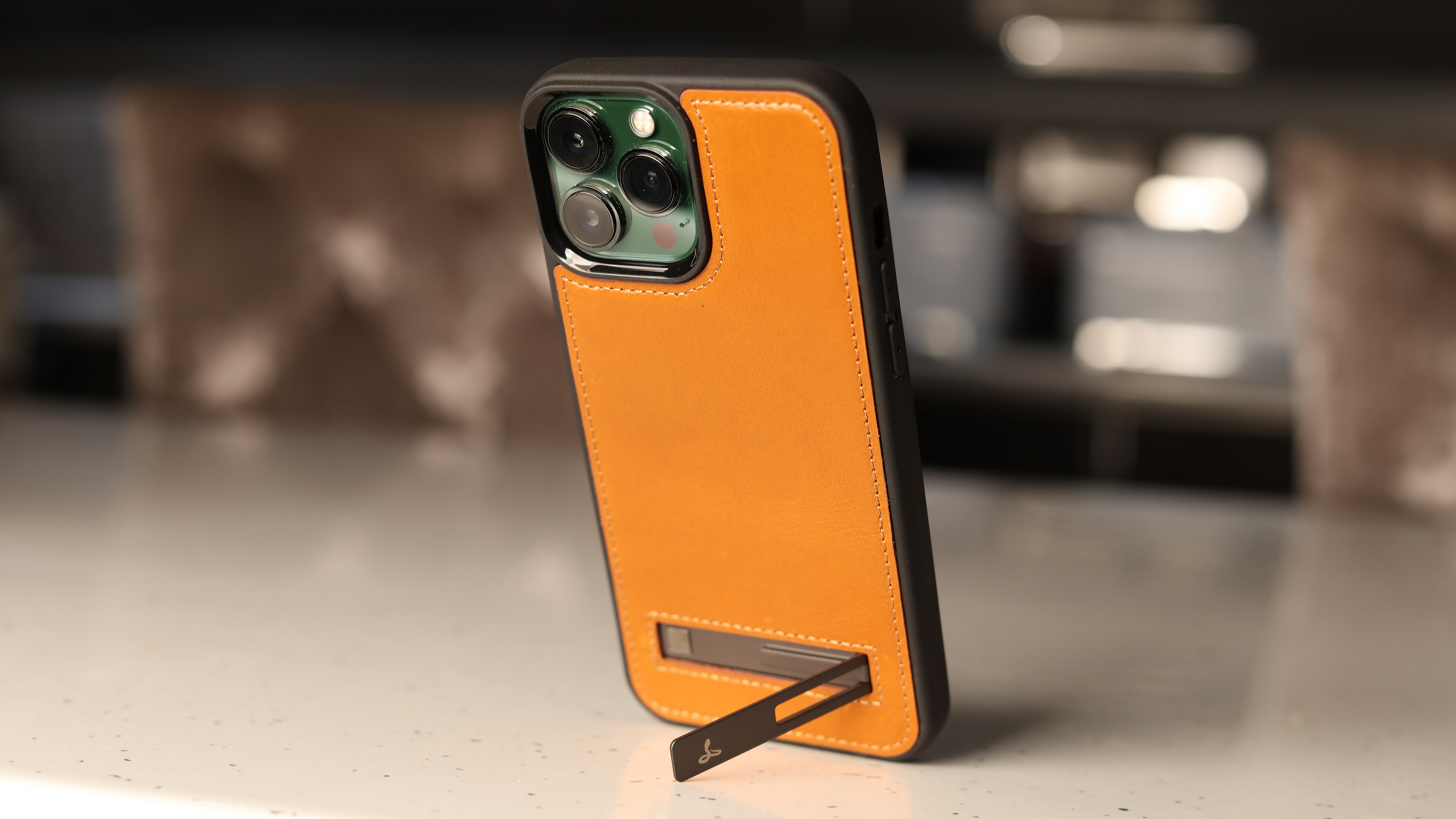 Best iPhone 13 Pro Max cases: Snakehive Metro leather Case