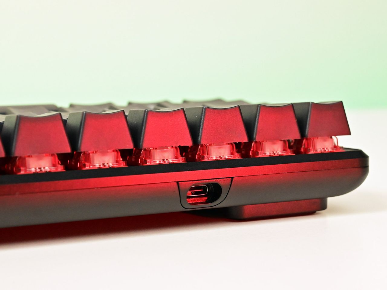 Hyper X Alloy Origins 60 Port