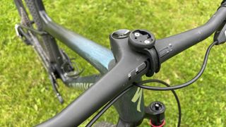 Roval SL bar and stem carbon combo
