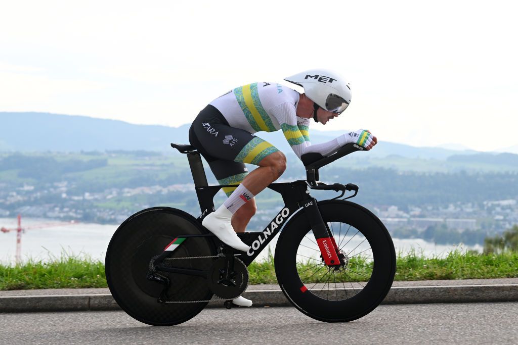 Crash costs Jay Vine possible World Championship medal in time trial