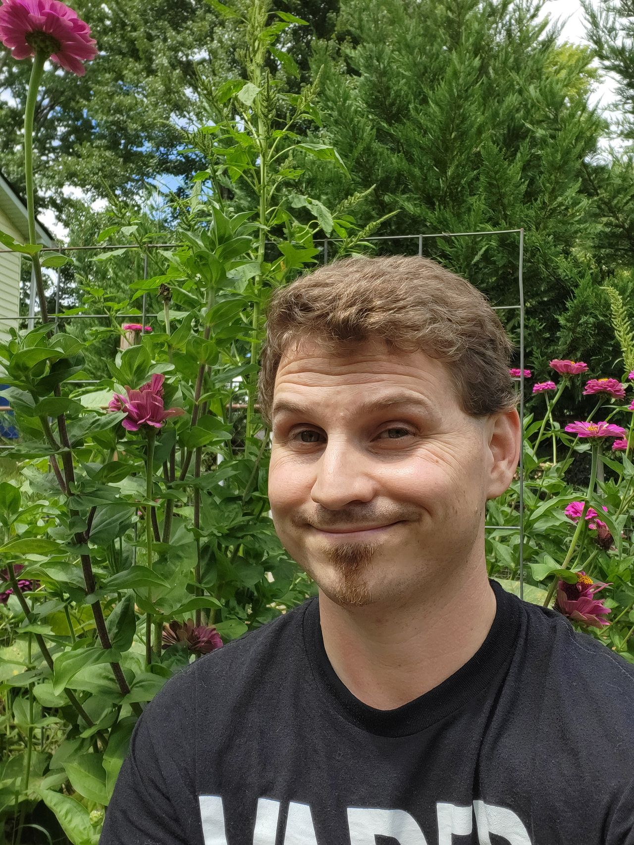 Samsung Galaxy Z Fold 3 cover camera sample