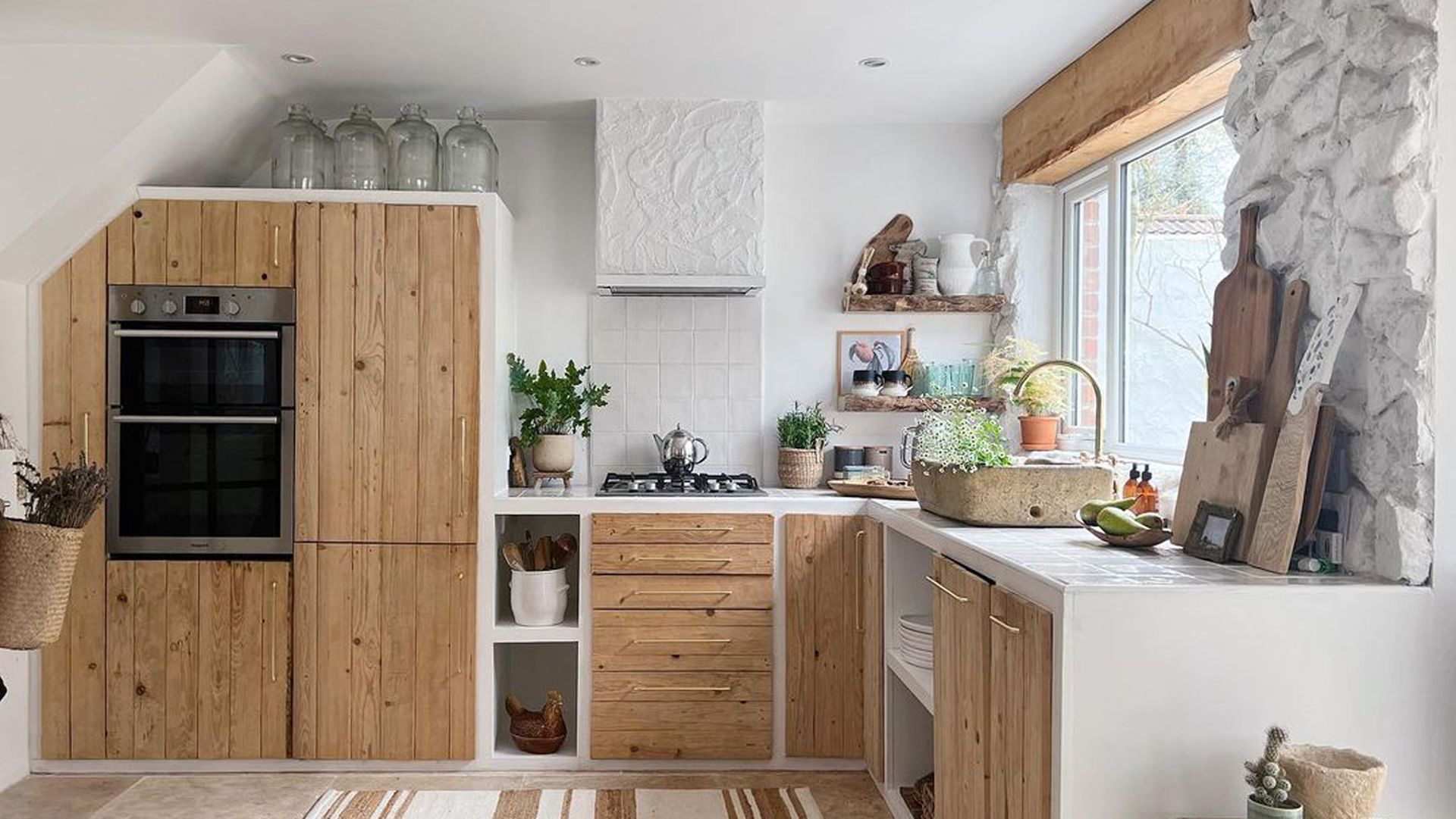 8 Budget Kitchen Ideas To Beautify Your Cozy Cooking Space For Less Real Homes