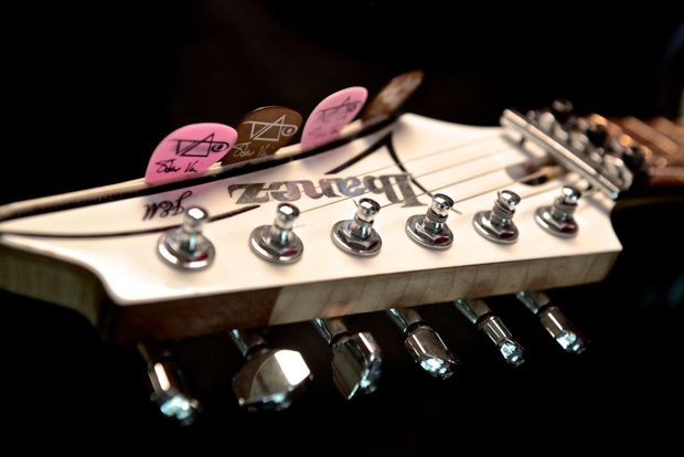 Meet Steve Vai S Ibanez Jem Evo Guitar Guitar World