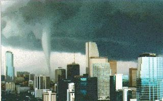 miami-tornado-1997-100917-02