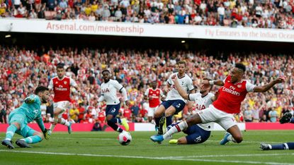 Arsenal and Tottenham played out an entertaining 2-2 draw at the Emirates Stadium 