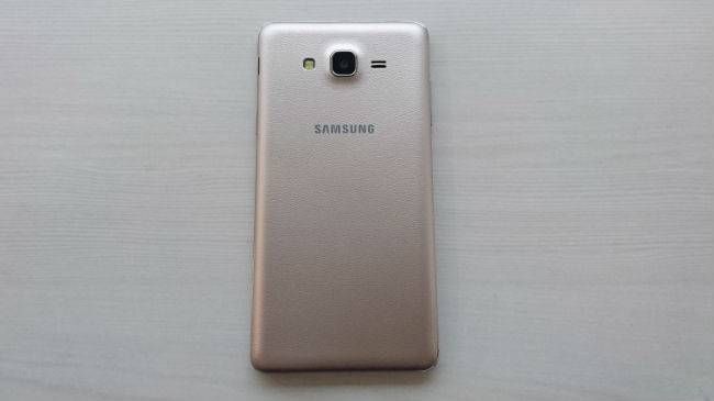 Samsung Galaxy On 7 Pro Review 