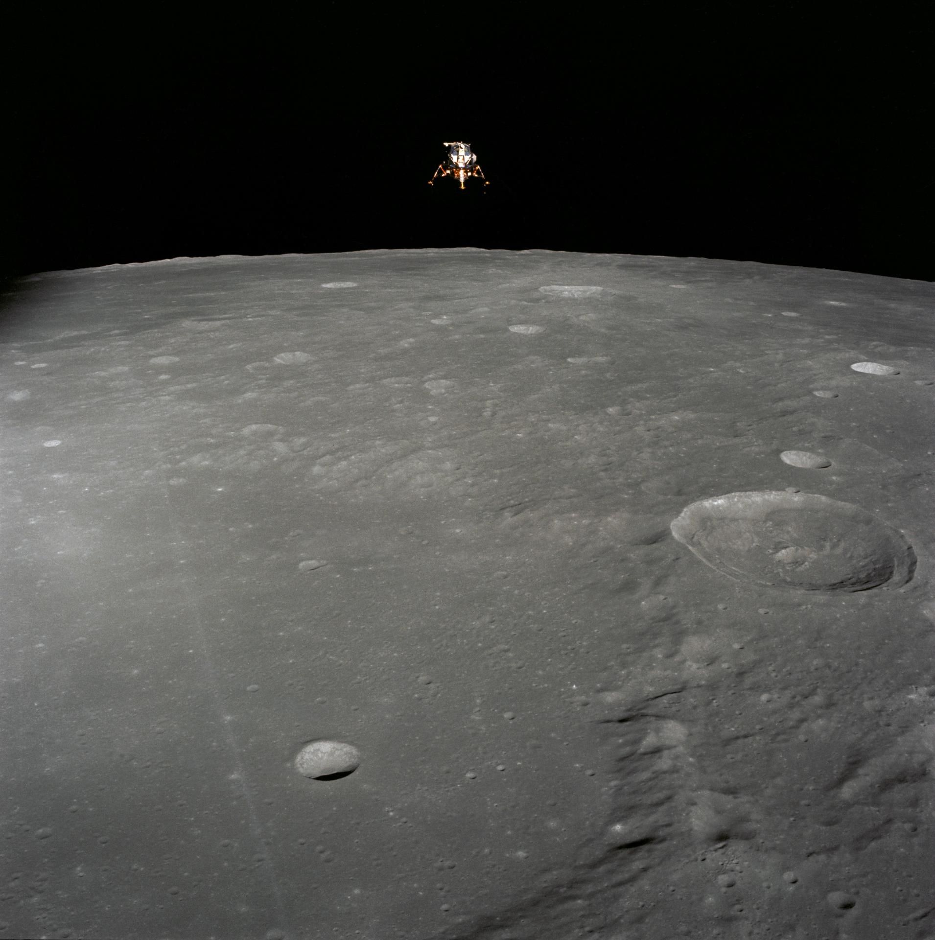 Private Moon Landers Could Help Nasas Next Giant Leap In Lunar